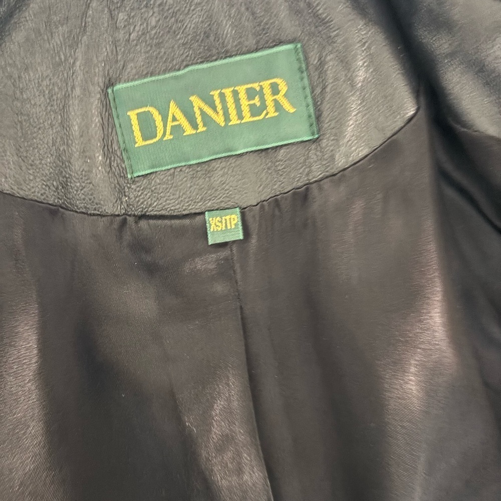 Danier Black Leather Jacket Fitted Blazer Style - Picture 5 of 14